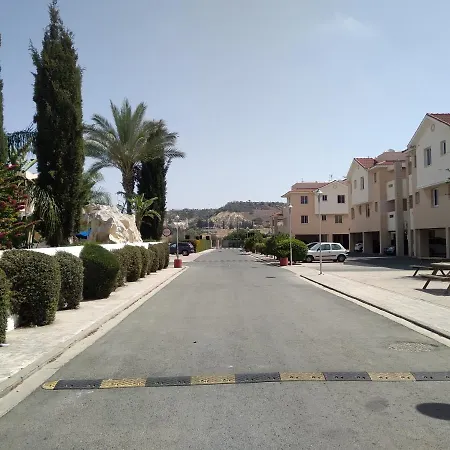 Studio In Complex With Pool And Tennis Court Apartment Larnaca
